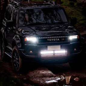 Bara LED 28” Bushranger cu montare in spatele grilei Land Cruiser 250