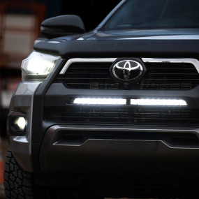 Bara LED 28” Bushranger cu montare in spatele grilei Hilux Revo