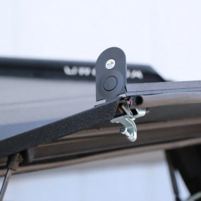 Hardtop Negru Toyota Hilux Invincible (2021+) AQMCAB T80