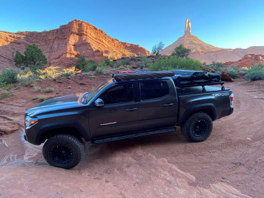 Portbagaj bena Front Runner Slimline II Toyota Tacoma Retrax  (2005-Prezent)