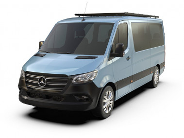 Mercedes-Benz Sprinter (L2H1/144in MWB/Acoperiș standard) (2006-prezent) Slimpro Roof Rack Kit