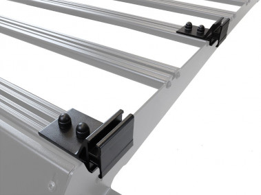 Suporturi de accesorii pentru laterala portbagajului Front Runner Slimsport / Slimpro Van